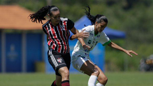 Minas Bras Lia Vira Sobre O Atual Campe O S O Paulo E Vai Final Do