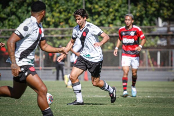 Flamengo Vence Vasco No Cl Ssico De Ida Da Final Do Carioca Sub