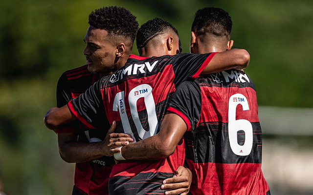 Flamengo faz 4 a 2 no Friburguense, pela rodada inicial do Carioca Sub-20