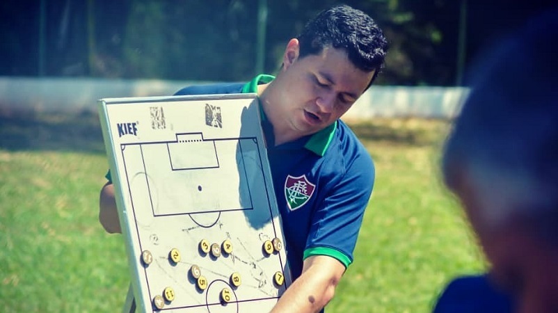 Técnico do sub-12 do Fluminense aposta na linha direta entre futsal e futebol
