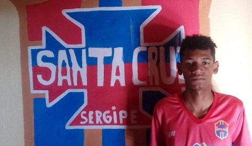 Santa Cruz-SE acerta com defensor para time sub-20