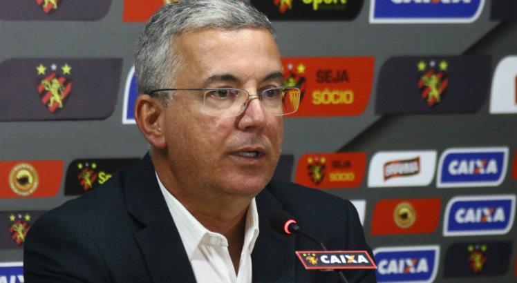 Em crise, Sport Recife compromete trabalho vencedor na base com demissões