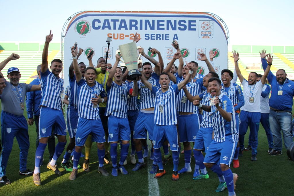FCF cancela Catarinense sub-20 e demais competições de base