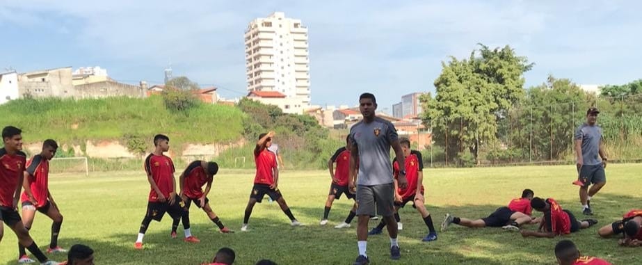 Preparação físico analisa seu trabalho com a equipe sub-15 do Sport Recife