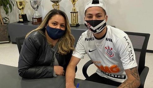 Corinthians aumenta salário e multa rescisória de atacante do sub-20