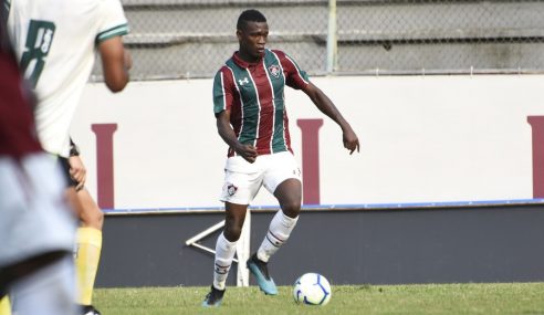 Leixões-POR encaminha contratação de lateral da base do Fluminense