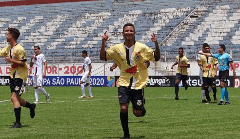 Vice-artilheiro da Copa São Paulo superou desconfiança para mostrar faro de gol no São Bernardo FC