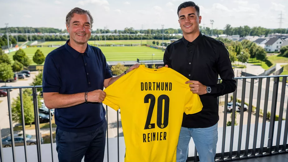 Borussia Dortmund-ALE anuncia a contratação de Reinier