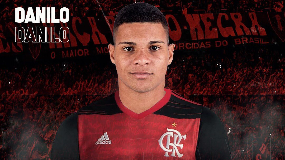 Flamengo contrata meia que se destacou no sub-17 do Corinthians