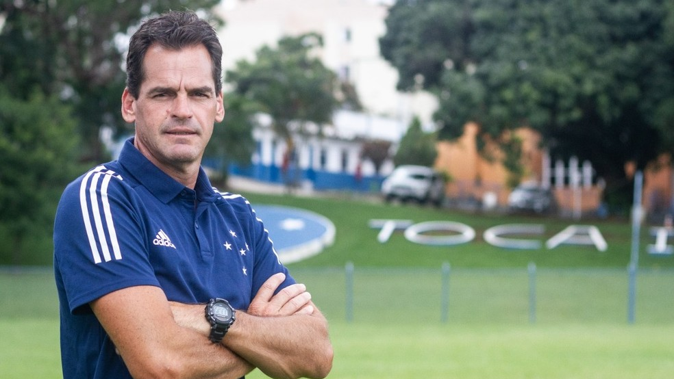 Cruzeiro anuncia Gilberto Fonseca como novo técnico do time sub-20