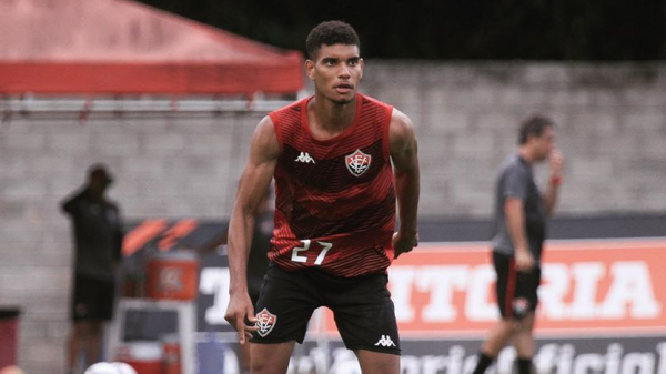 ECVitoriaNoticias - Blog / site do Esporte Clube Vitória (Bahia - Brasil)  -: [Sub-18] Carlos Amadeu testa time para estreia na Copa São Paulo de  Futebol Junior