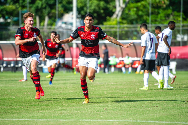 Flamengo acaba com invencibilidade do Resende no Carioca sub-20