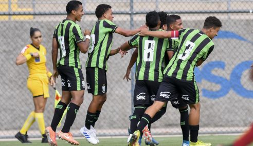 América-MG derrota Bahia e vence a primeira no Brasileirão sub-17