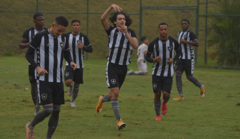 Botafogo vence Sport Recife e se aproxima do G-4 no Brasileirão sub-17