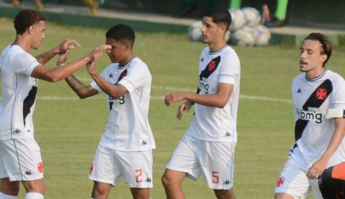 Com gol nos acréscimos, Vasco arranca empate diante do Botafogo