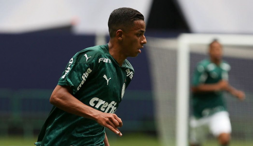 Com fome de títulos e gols, artilheiro do Brasileirão sub-17 explica sucesso do Palmeiras