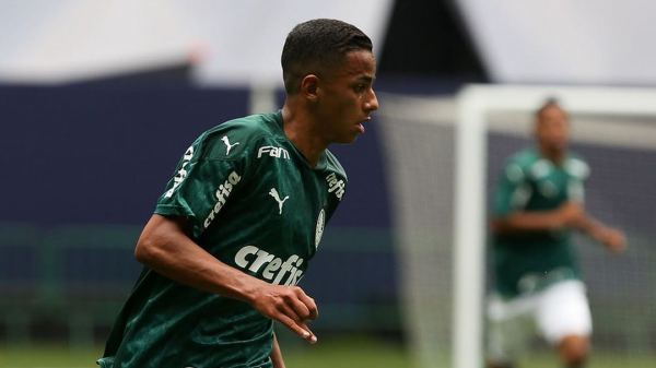 Com fome de títulos e gols, artilheiro do Brasileirão sub-17 explica