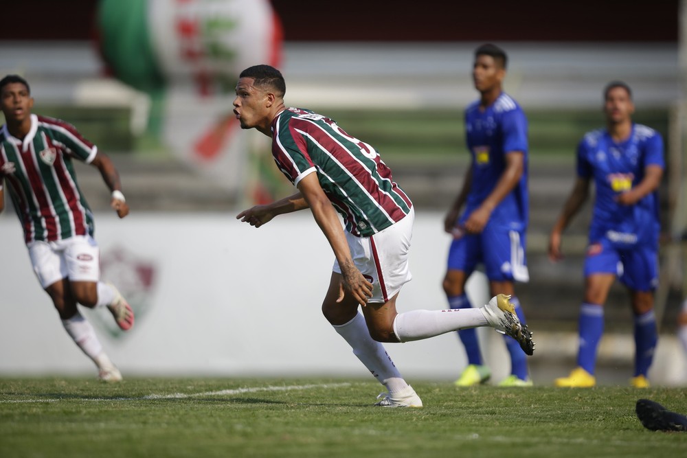 Fluminense aplica goleada no Cruzeiro e pula para a ponta no Brasileirão sub-20