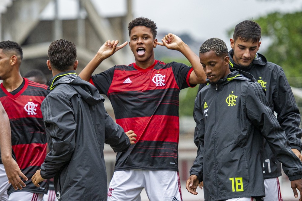 Flamengo bate Sport Recife e vence pela primeira vez no Brasileirão sub-20