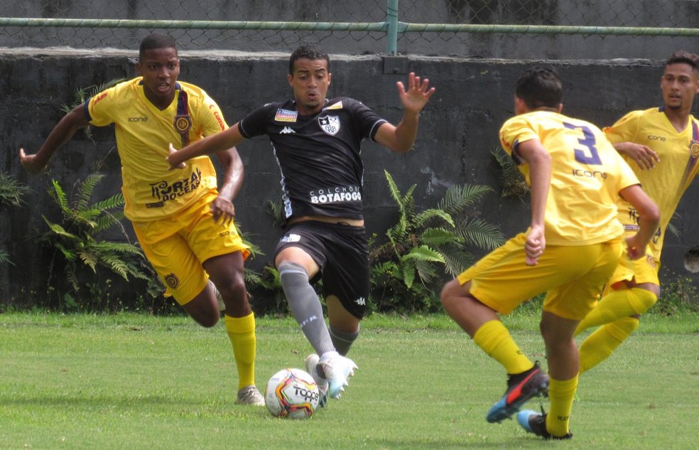 Gol de pênalti sofrido nos acréscimos elimina Botafogo da Taça GB sub-20
