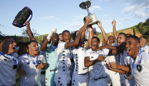 Botafogo conquista Taça Rio e vai à final do Carioca Sub-20