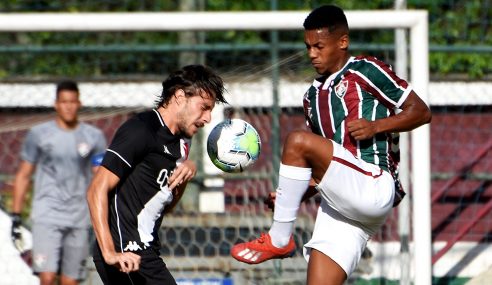Com dois gols nos acréscimos, Fluminense vira sobre o Vasco e encosta na ponta do Brasileirão Sub-20