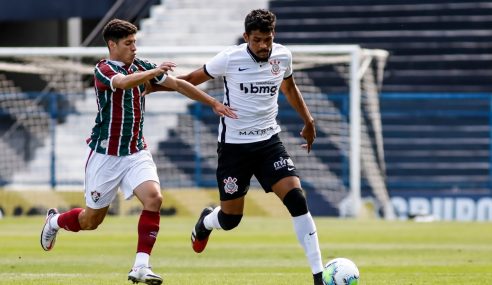 Corinthians derrota Fluminense e retoma liderança do Brasileirão sub-20