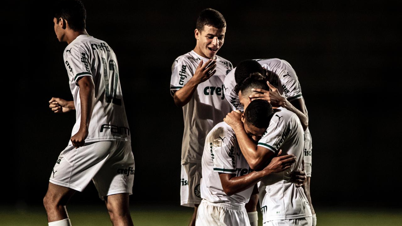 Palmeiras bate América-MG e fica a uma vitória das quartas do Brasileirão Sub-20
