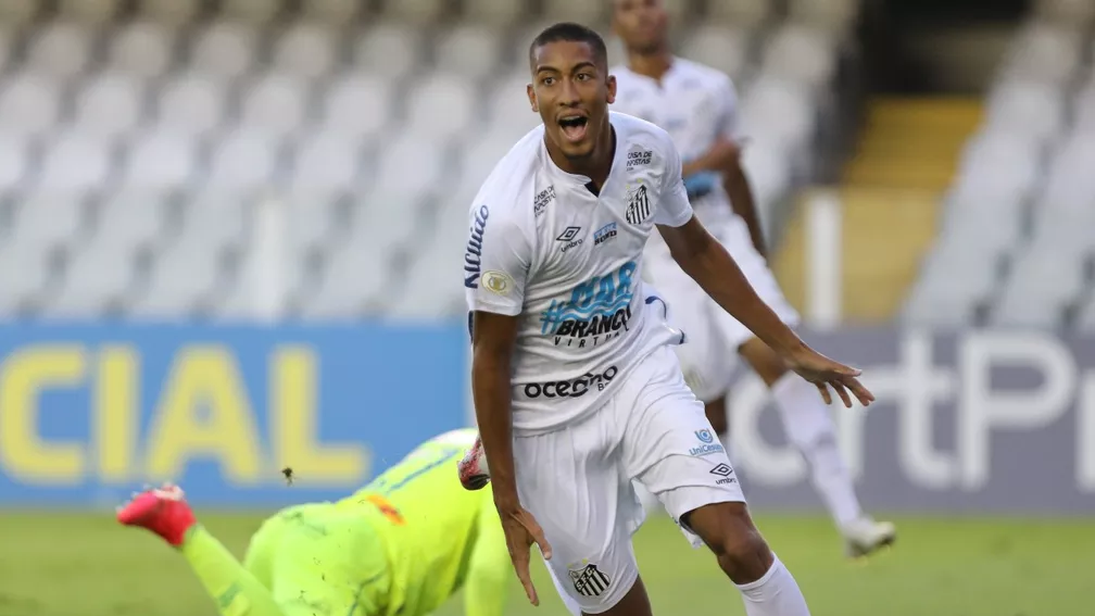 Santos contrata Bruno Marques em definitivo