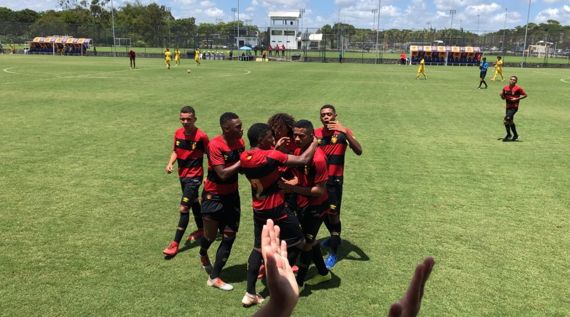 Pernambucano Sub-15 tem sete clubes na briga pelo título