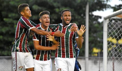 Fluminense vence Athletico-PR e sai na frente na final do Brasileirão Sub-17