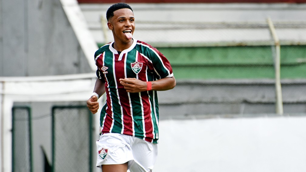 Atacante do Fluminense é eleito o melhor sub-17 do mundo