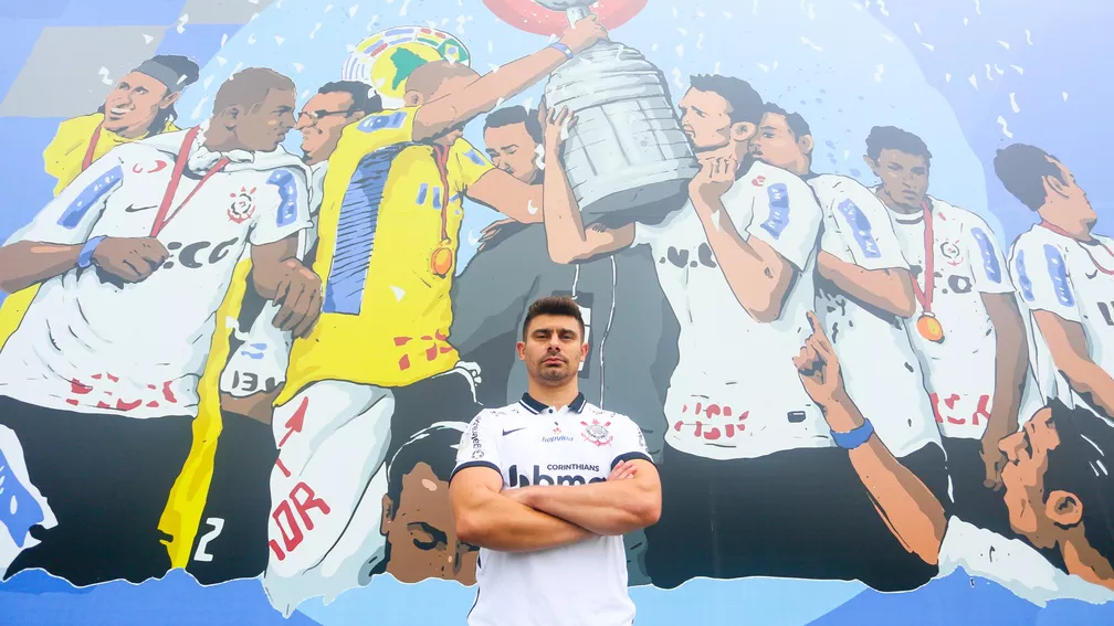 Corinthians anuncia ex-meia Alex como novo coordenador técnico da base