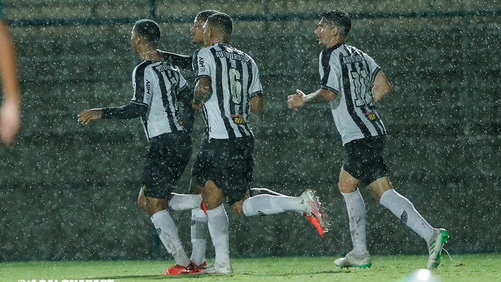 Artilheiro decide, Atlético-MG bate Palmeiras e avança no Brasileirão Sub-20