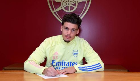 Arsenal-ING contrata zagueiro holandês de apenas 19 anos