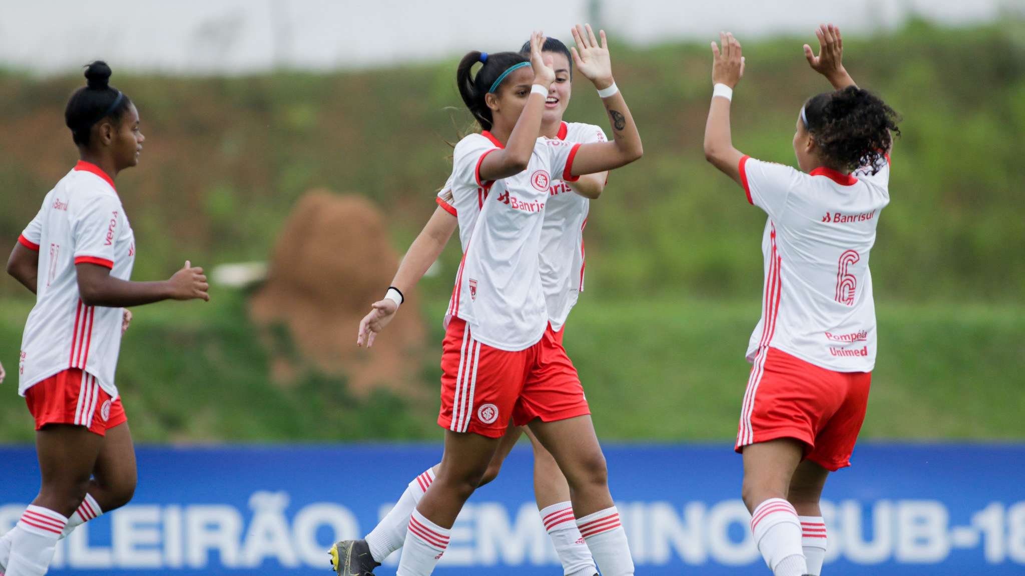 Internacional goleia Bahia e vence a quarta no Brasileirão Feminino Sub-18