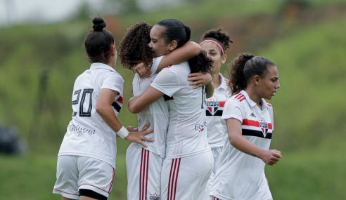 São Paulo derrota Corinthians e garante vaga na segunda fase do Brasileirão Feminino Sub-18