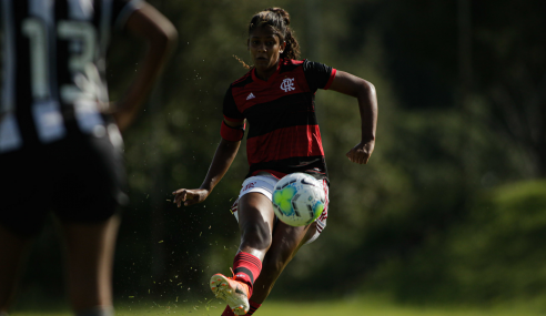 Com início arrasador, Flamengo atropela Botafogo pelo Brasileirão Feminino Sub-18