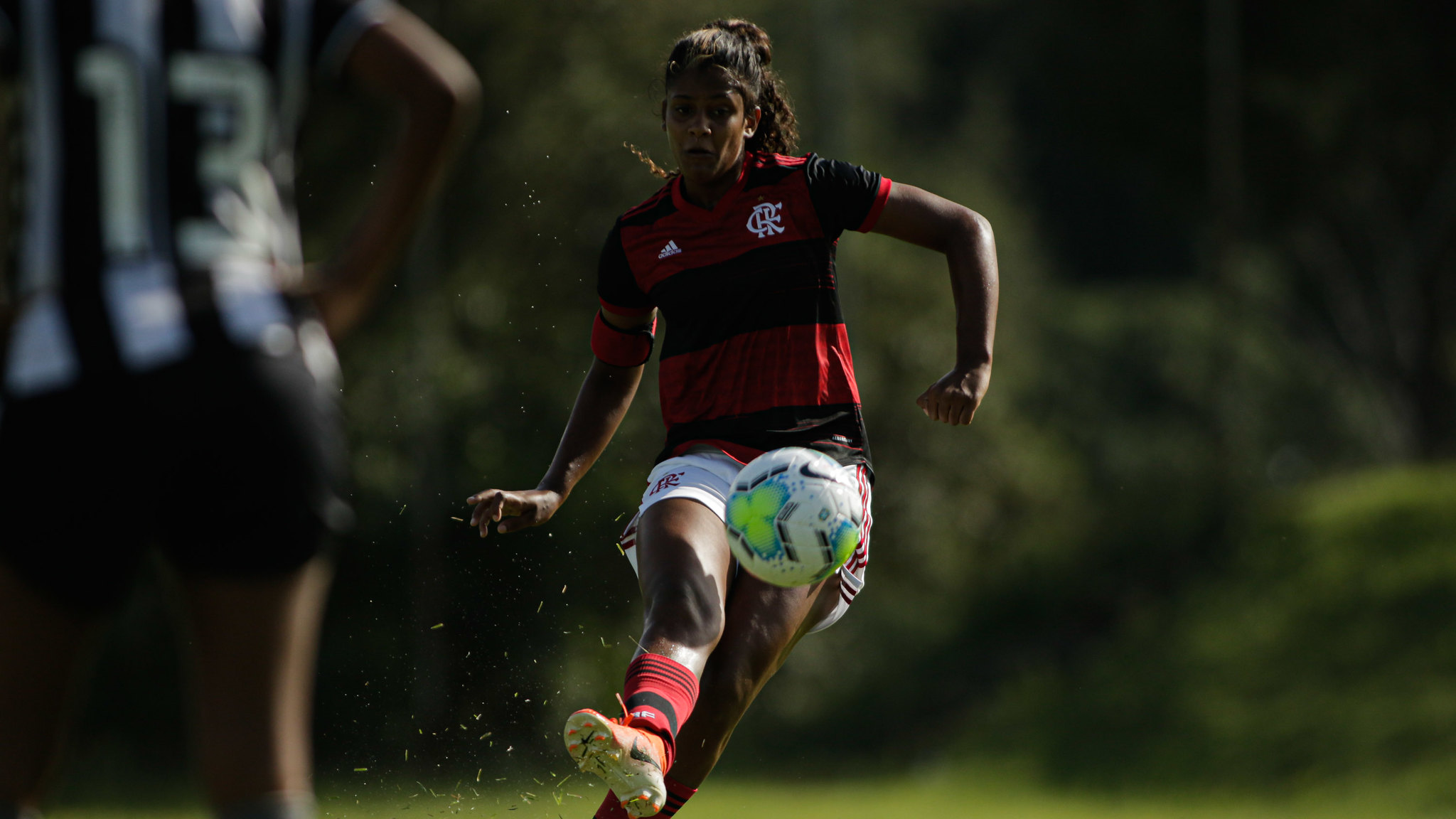 Com início arrasador, Flamengo atropela Botafogo pelo Brasileirão Feminino Sub-18