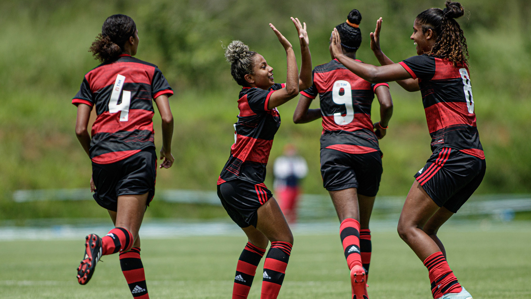 Flamengo vence e tira as chances de classificação do Fortaleza no Brasileirão Feminino Sub-18