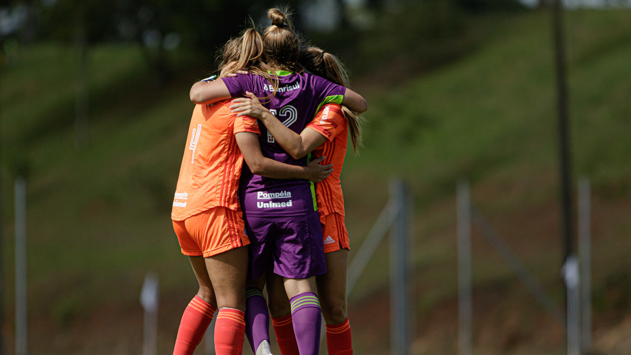Internacional empata com o Flamengo e avança às semifinais do Brasileirão Feminino Sub-18