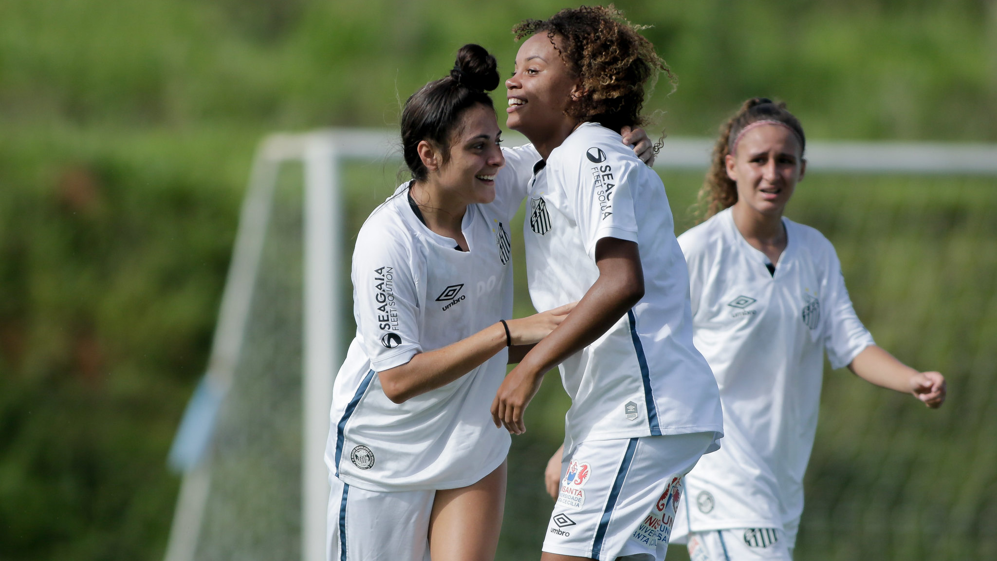 Brasileirão Feminino Sub-18: Santos decide rápido, bate Vitória e fecha primeira fase com 100%