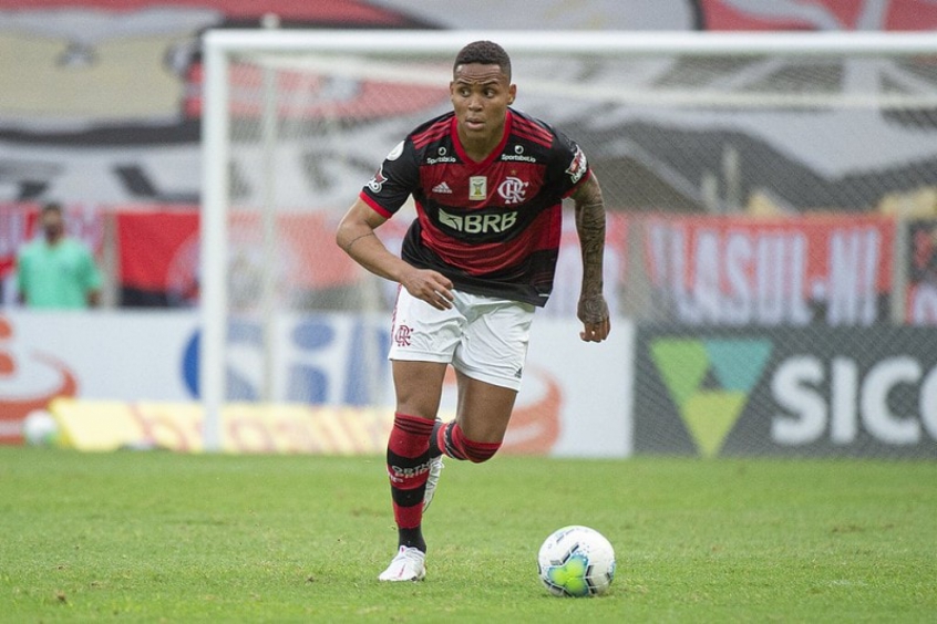 Flamengo acerta empréstimo de Natan ao Red Bull Bragantino