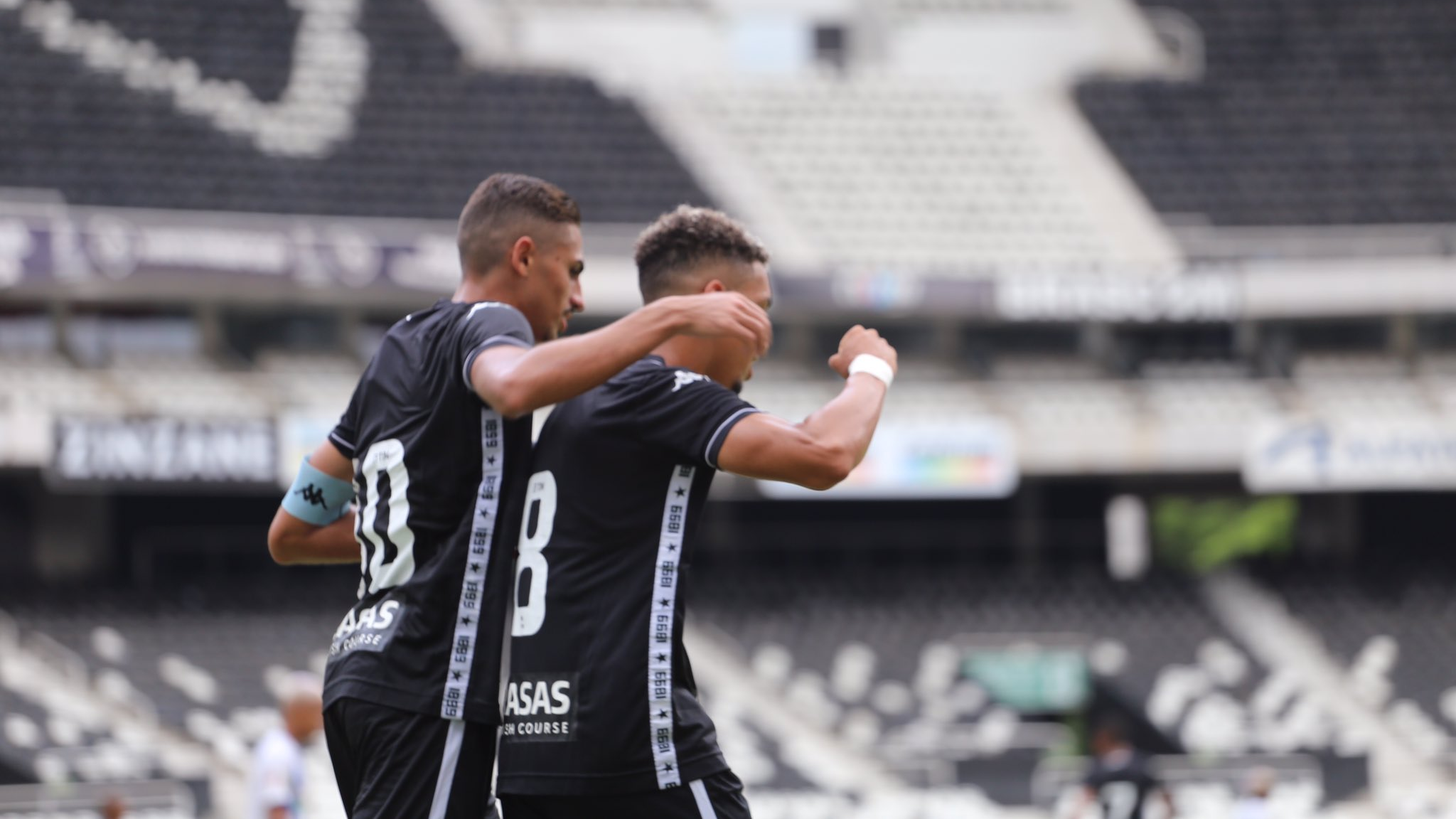 Botafogo faz 10 a 0 no Castelo e avança na Copa do Brasil Sub-20