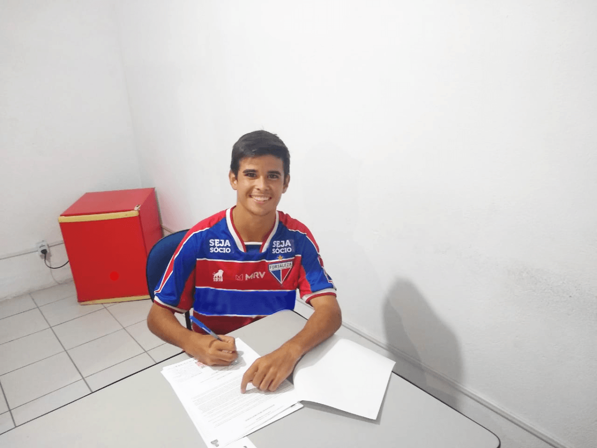 Fortaleza apresenta reforço para o time sub-17