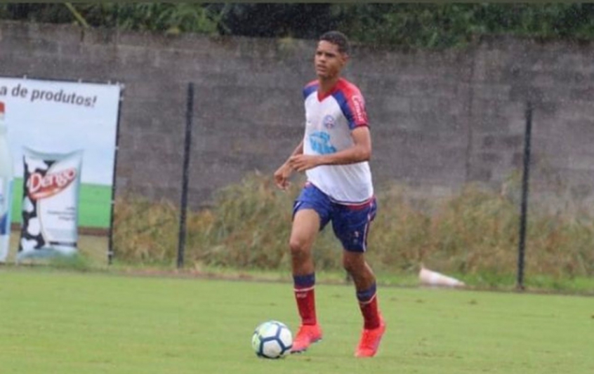 Palmeiras acerta com zagueiro do Jacuipense para seu time sub-20