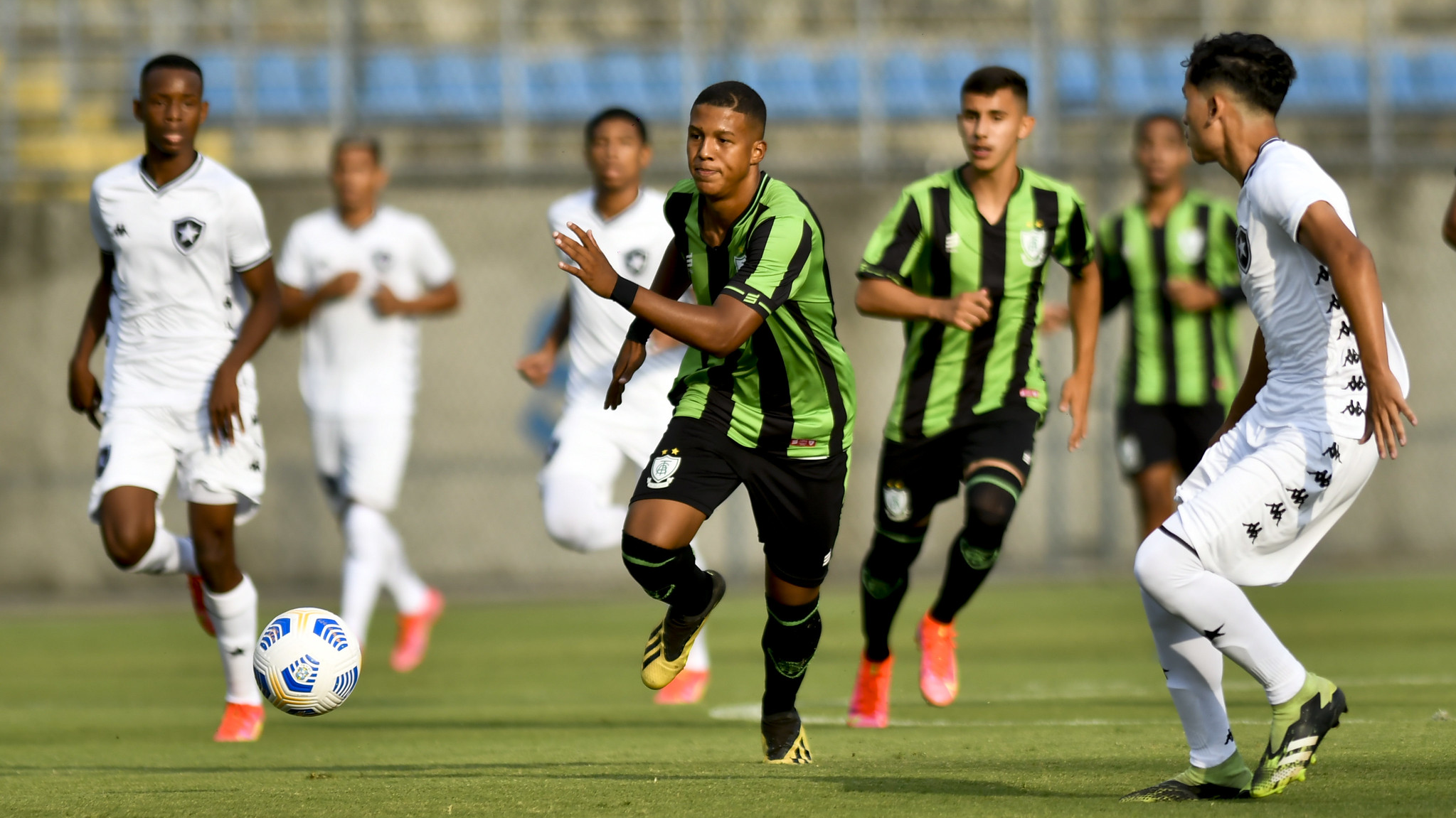 Botafogo vence a primeira e se recupera no Brasileiro Feminino sub