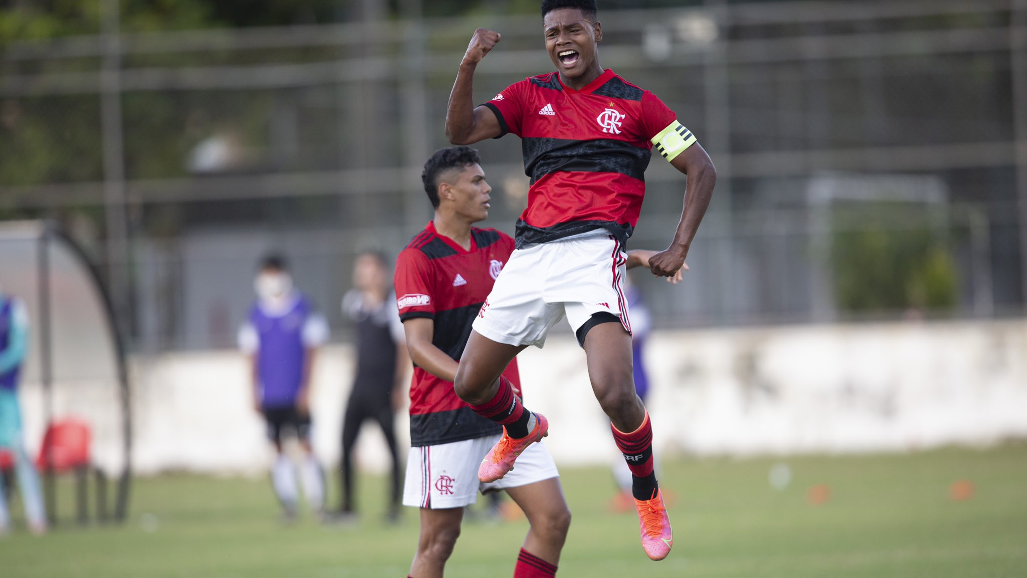 Flamengo vira no fim, bate Ceará e vence a segunda no Brasileirão Sub-17