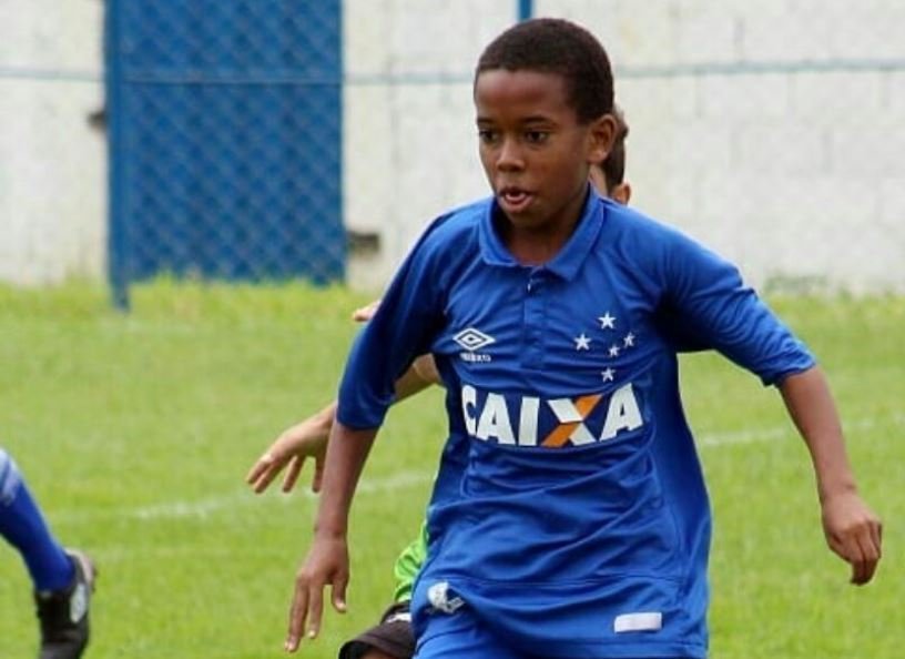 Alvo de polêmicas, “Messinho” deixa o Cruzeiro e assina com o Palmeiras