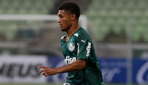 Palmeiras assina primeiro contrato profissional de Kauan Silva